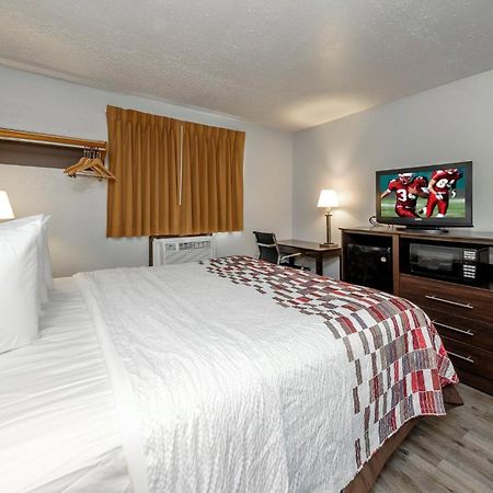 Red Roof Inn Кълпепър Екстериор снимка