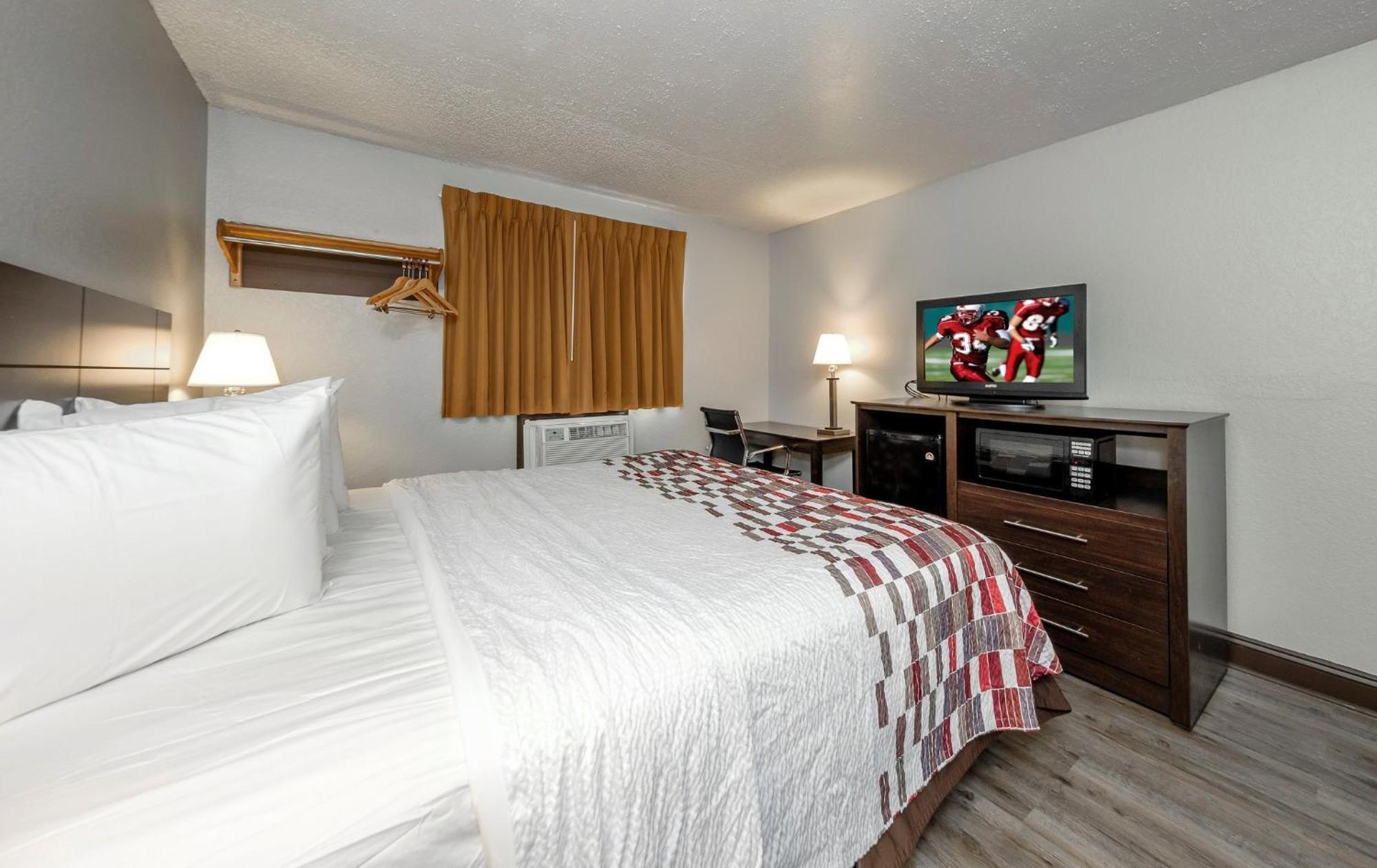 Red Roof Inn Кълпепър Екстериор снимка